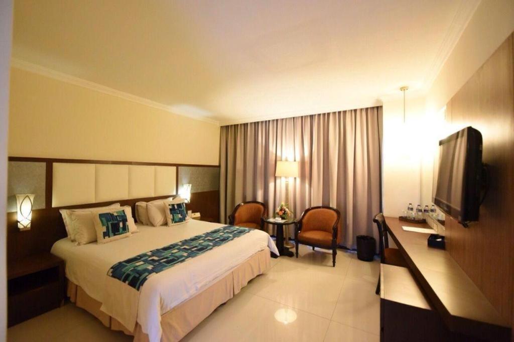 Kedaton Hotel Bandung Esterno foto