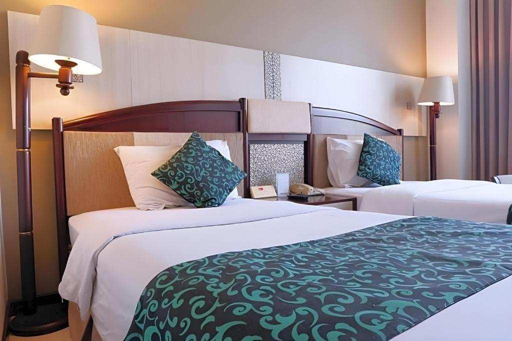 Kedaton Hotel Bandung Esterno foto