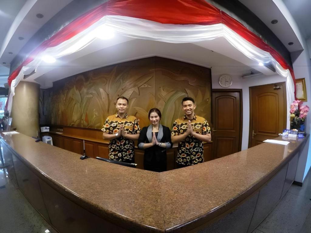 Kedaton Hotel Bandung Esterno foto
